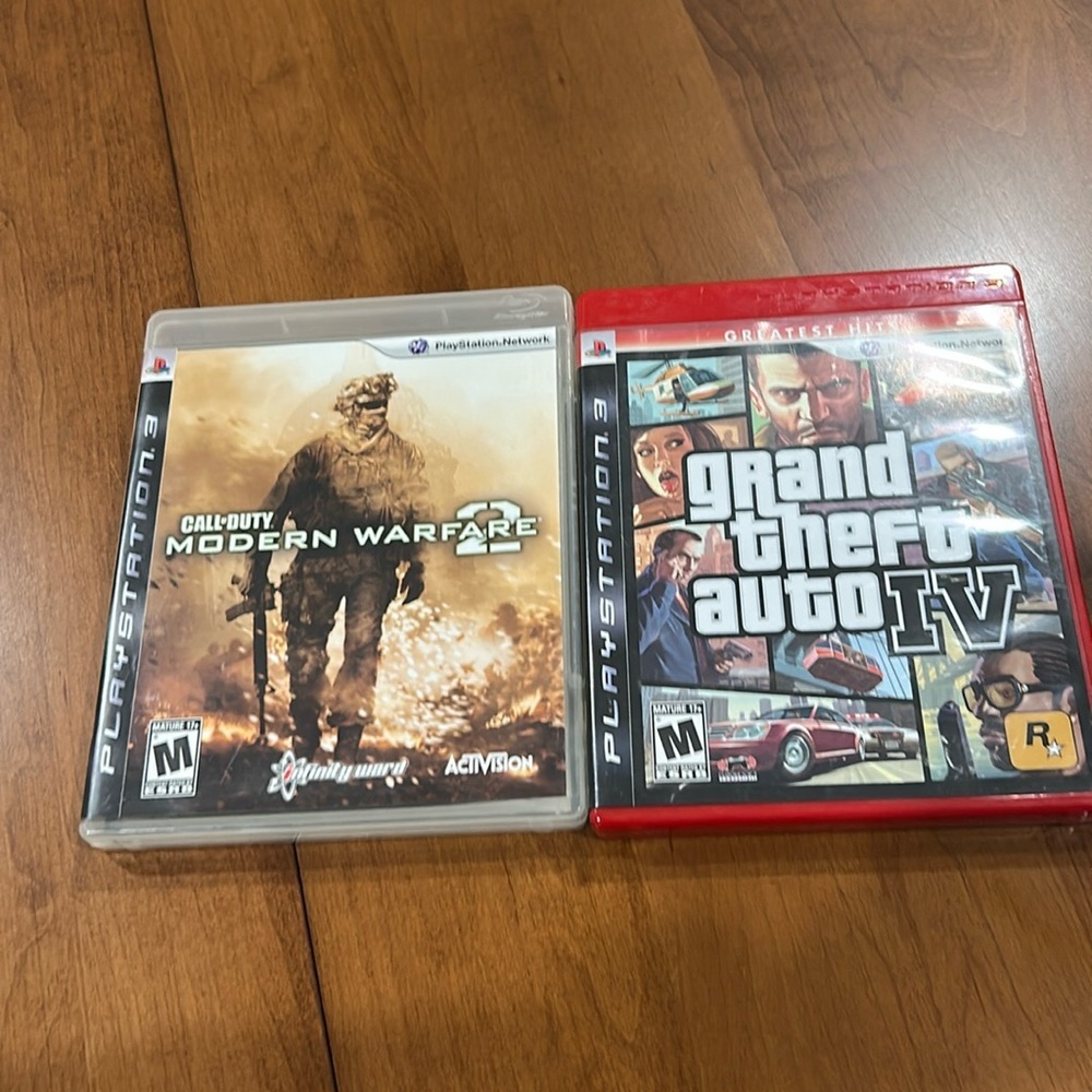 TWO Playstation 3 Games - Grand Theft Auto IV and Call of Duty modern warfare 2​